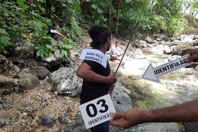 Prarekonstruksi kasus pembunuhan di hutan Halmahera. Foto: Istimewa