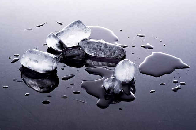 Menyublim adalah salah satu peristiwa perubahan wujud benda. Foto: Pixabay