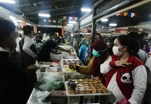 Pasar Kembang sebelum kebakaran. Foto-foto: Masruroh/Basra