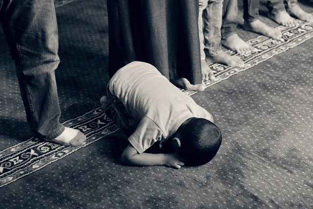 Sholat Sunah Sebelum Subuh. Foto: Pixabay