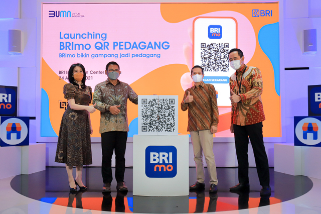 BRI luncurkan fitur QR Pedagang yang mendukung program QRIS. Foto: Dok. BRI