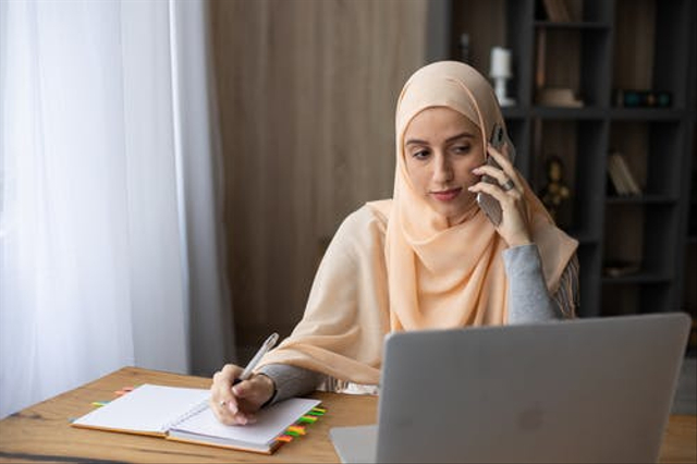 Ilustrasi Bacaan Doa Pagi Islam Sebelum Bekerja untuk Mengawali Kegiatan. Sumber: pexels.com