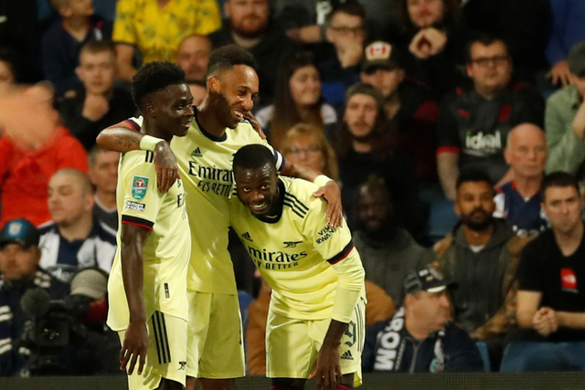 Selebrasi pemain Arsenal usai mencetak gol ke gawang West Bromwich Albion pada pertandingan Piala Carabao di The Hawthorns, West Bromwich, Inggris. Foto: Andrew Boyers/REUTERS