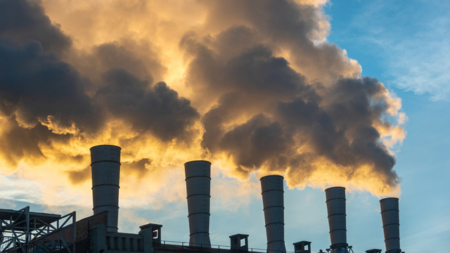 Ilustrasi emisi gas rumah kaca. Foto: Shutter Stock