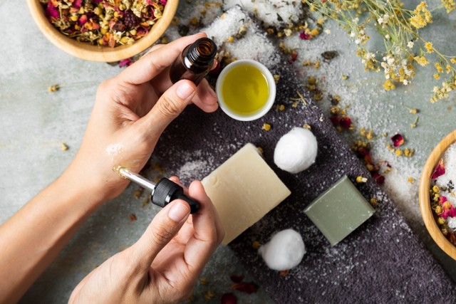Mengenal Perbedaan Natural Skin Care dan Organik Skin Care. Foto: Dok. Freepik