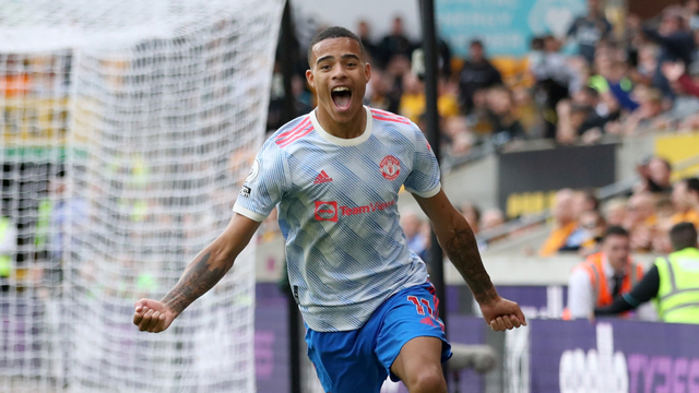 Pemain Manchester United Mason Greenwood berselebrasi usai mencetak gol ke gawang Wolverhampton Wanderers di Stadion Molineux, Wolverhampton, Inggris, Minggu (29/8). Foto: Action Images via Reuters