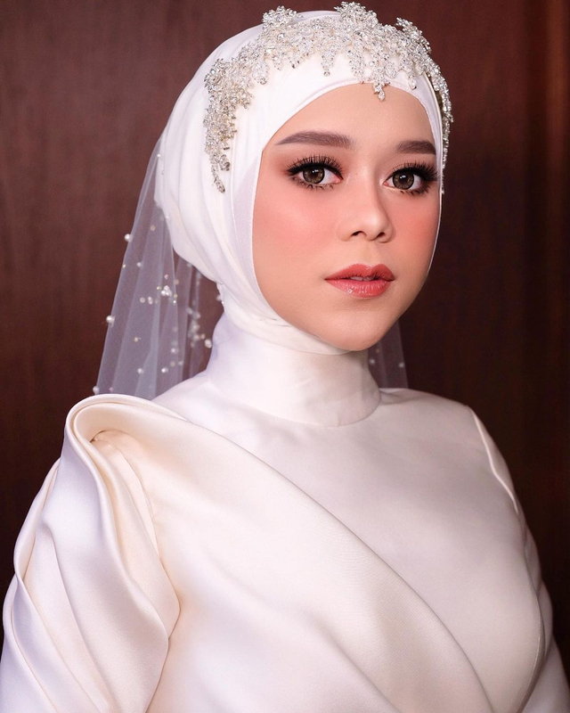 Makeup Lesty Kejora di Tasyakuran Pernikahan Foto: Instagram @marlenehariman