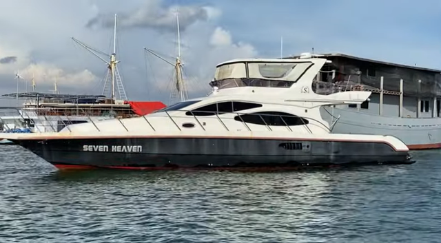 Kapal pesiar kecil milik Ratna Galih. Foto: YouTube Ratna Galih