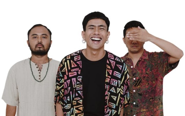Fourtwnty pada tahun 2015 merilis lagu yang berjudul Aku Tenang. Sumber: Fourtwnty Music