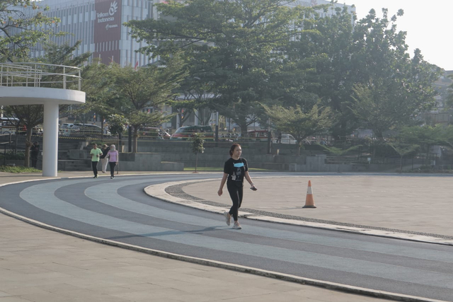Warga berlari di lapangan Gasibu Bandung. Foto: Dok. Istimewa