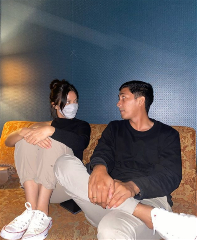 Tyna Kanna dan Kenang Mirdad. Foto: Instagram/tynakannamirdad