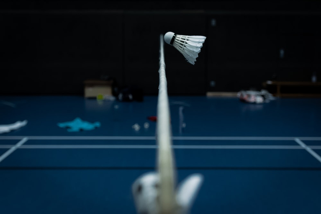 Permainan Badminton (sumber: Unsplash)