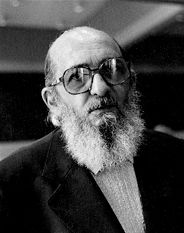 Sumber: Wikipedia/PauloFreire