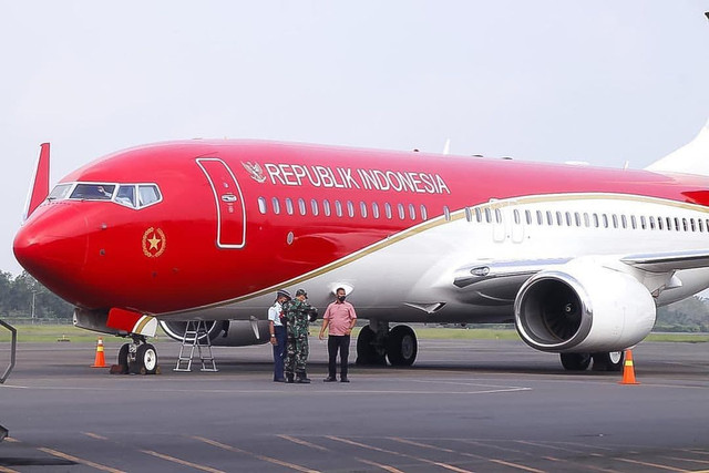 Pesawat Kepresidenan Republik Indonesia dengan livery (Merah Putih) | Foto: @Farrelw_