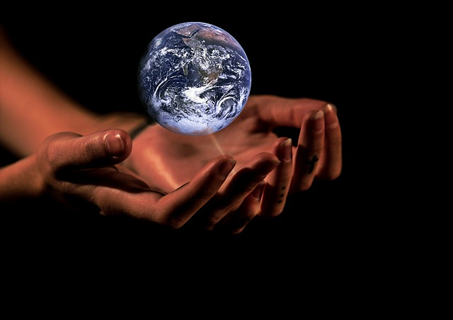 Globalisasi adalah adalah fenomena yang memungkinkan seluruh orang dunia. Sumber: Pixabay.com