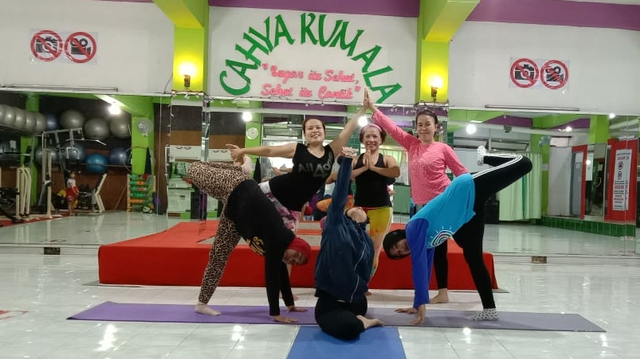 Sanggar Cahya Kumala sebelum corona datang di Yogya. Foto: Dokumen Nadifa Kumala