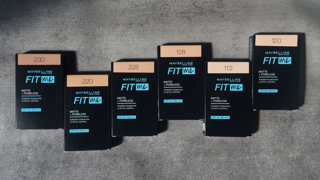 Beauty Review: Maybelline Fit Me 24H Oil Control Powder Foundation. Foto: Avissa Harness/ kumparan