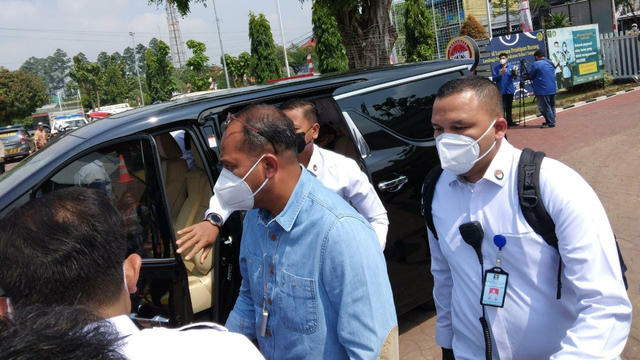 Wakil Menteri Hukum dan HAM (Wamenkumham) Edward Omar Sharif Hiariej meninjau lokasi kebakaran di Lapas Klas 1 Tangerang, Rabu (8/9). Foto: kumparan