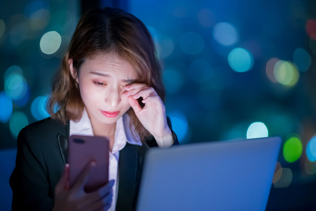 Ilustrasi blue light. Foto: Shutter Stock