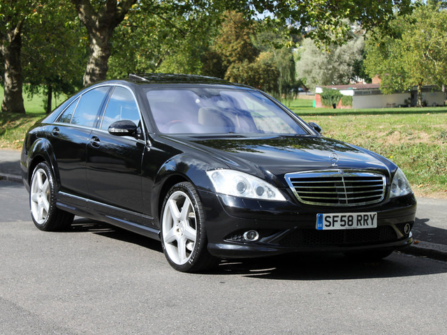 Mercedes-Benz S500 lansiran 2006 Foto: synergy-motors.com
