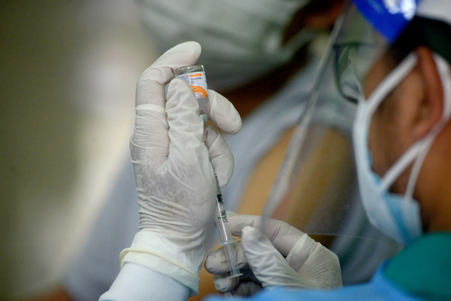 Suasana sentra vaksinasi Covid-19 di Kampus ITI, Serpong, Tangerang Selatan, Banten, Kamis (9/9/2021). Foto: PII