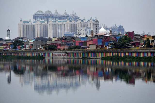 Ilustrasi kesenjangan ekonomi. Foto: ANTARA FOTO/Sigid Kurniawan