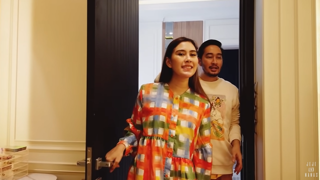 Rumah Syahnaz Sadiqah dan Jeje Govinda. Foto: YouTube Jeje & Nanas Channel