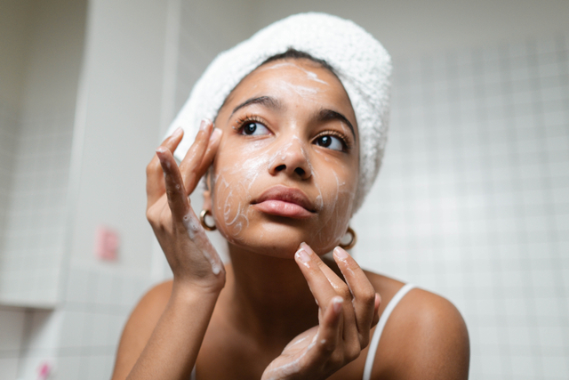 Ilustrasi 7 Facial Wash untuk Kulit Kering dari Brand Lokal dan Internasional Foto: Pexels
