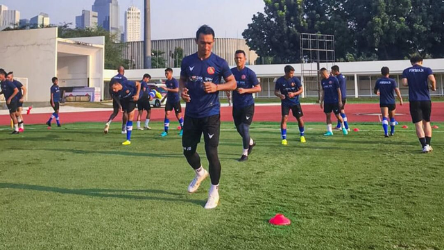 Pemain Persiraja Banda Aceh menjalani match official training di Stadion Madya, Jakarta, sebelum laga melawan PSS Sleman di Liga 1 2021/22. Foto: Instagram/@persiraja_official