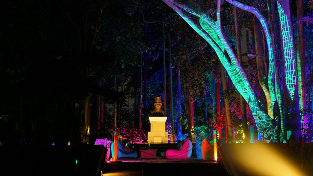 Jamuan malam dan hutan menyala, Bandung Foto: Rachmadi Rasyad/kumparan