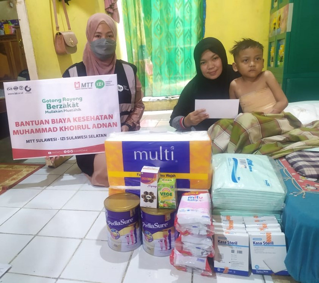 MTT dan IZI Sulsel Bantu Biaya Kesehatan Khoirul Adnan Bocah Alami Luka Bakar