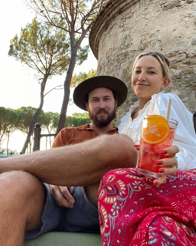 Kate Hudson dan Danny Fujikawa. Foto: Instagram/katehudson