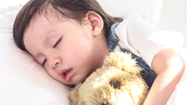 Ilustrasi anak tidur siang. Foto: Shutter Stock