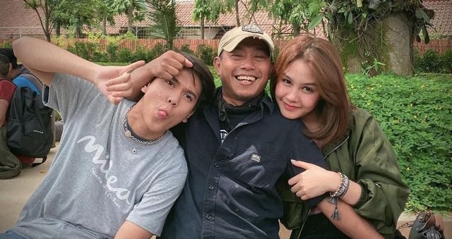 Pidi Baiq, Iqbaal, dan Vanessa. Foto: dok. Kemendikbudristek