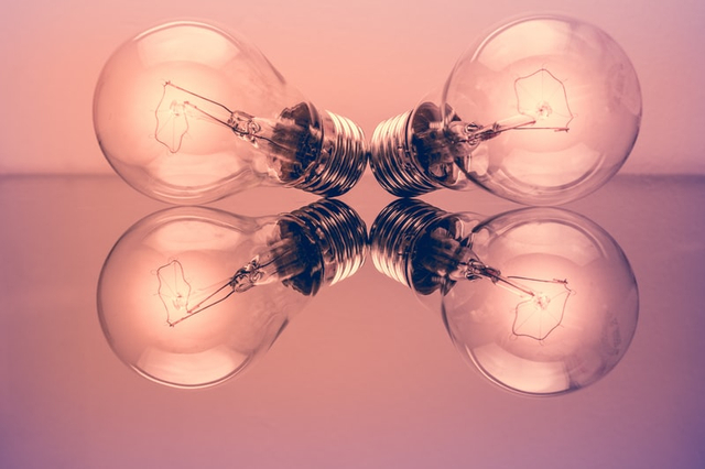 Contoh perilaku hemat energi. Foto: Unsplash