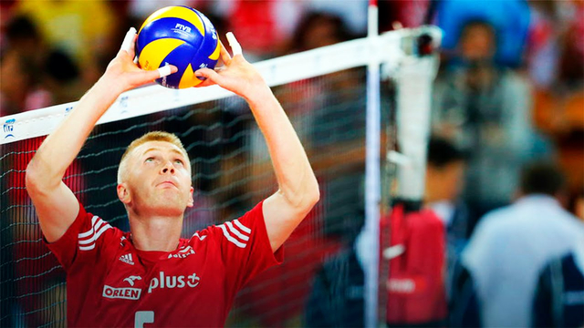 Tosser Bola Voli (Sumber: Vollybalfull)