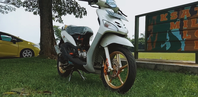 Tampilan depan Yamaha Mio 2-silinder Albino Foto: dok. OM2S