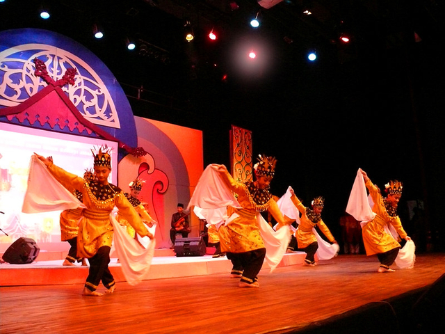 Tari Zapin. (Foto: https://flickr.com)