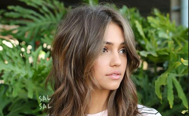 Ilustrasi 6 Model Rambut Layer untuk Wajah Oval. (Dok. Pinterest/Southern Living)