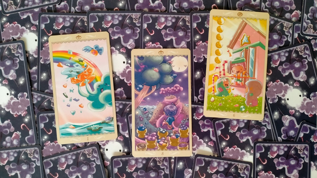 Ace of Cups, Eight of Cups, Six of Pentacles. Secara garis besar seminggu mendatang akan ada peluang pekerjaan baru, namun ada yang perlu dilepaskan untuk membuka peluang lebih baik. (Sumber: dok pribadi)