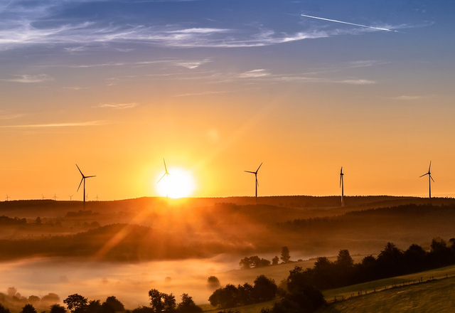 Sinar matahari merupakan salah satu energi alternatif. Foto: Pixabay
