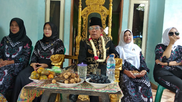Kemunculan Kerajaan Angling Dharma di Kampung Salangari, Desa Pandat, Kecamatan Mandalawangi, Kabupaten Pandeglang, Banten.  Foto: Dok. Istimewa