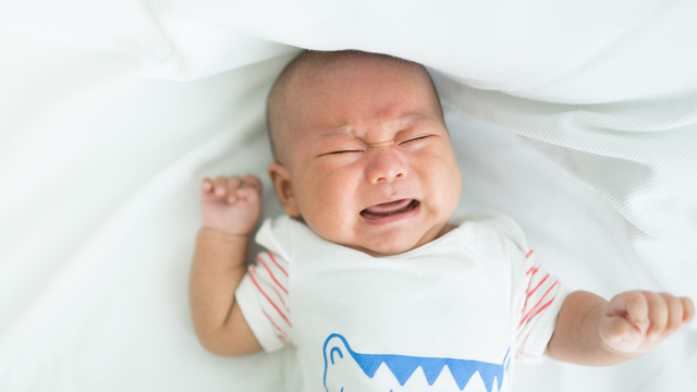 Ilustrasi bayi menangis atau rewel. Foto: Shutter Stock
