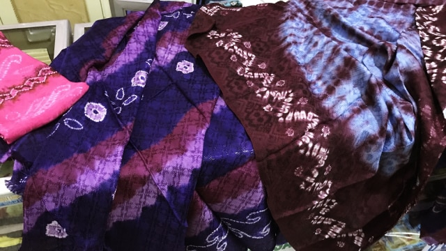 Salah satu motif batik jumputan, yaitu Batik Sasirangan Khas Banjarmasin. (Foto: Stephanie Elia/kumparan)