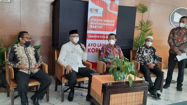Para narasumber dalam Bimbingan Teknis Program Anti Korupsi terhadap Penyelenggara dan Pemilih Pemilu. Foto: Humas KPK