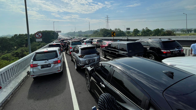 Ilustrasi macet di Tol Layang. Foto: Dok. Istimewa