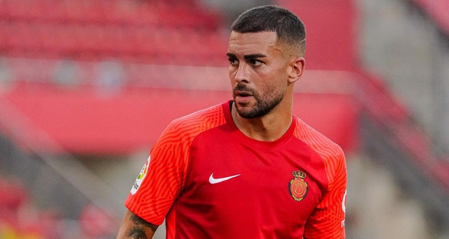 Dani Rodriguez, pemain Real Mallorca yang mendapat cedera aneh usai melawan Barcelona. Foto: Instagram/@danirodriguez88