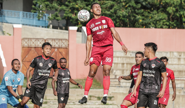 Seragam Persis Solo saat pertandingan uji coba beberapa waktu lalu. FOTO: Persis Solo.