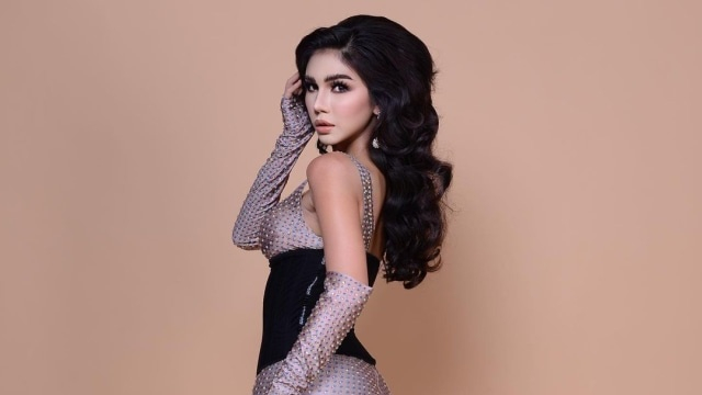 Nur Sajat, Transgender asal Malaysia Foto: Instagram @nursajat23