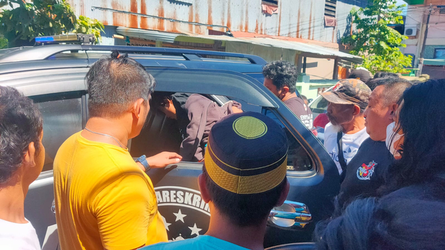 Kabba (22) pelaku yang membakar mimbar Masjid Raya Makassar ditangkap. Foto: Dok. Istimewa